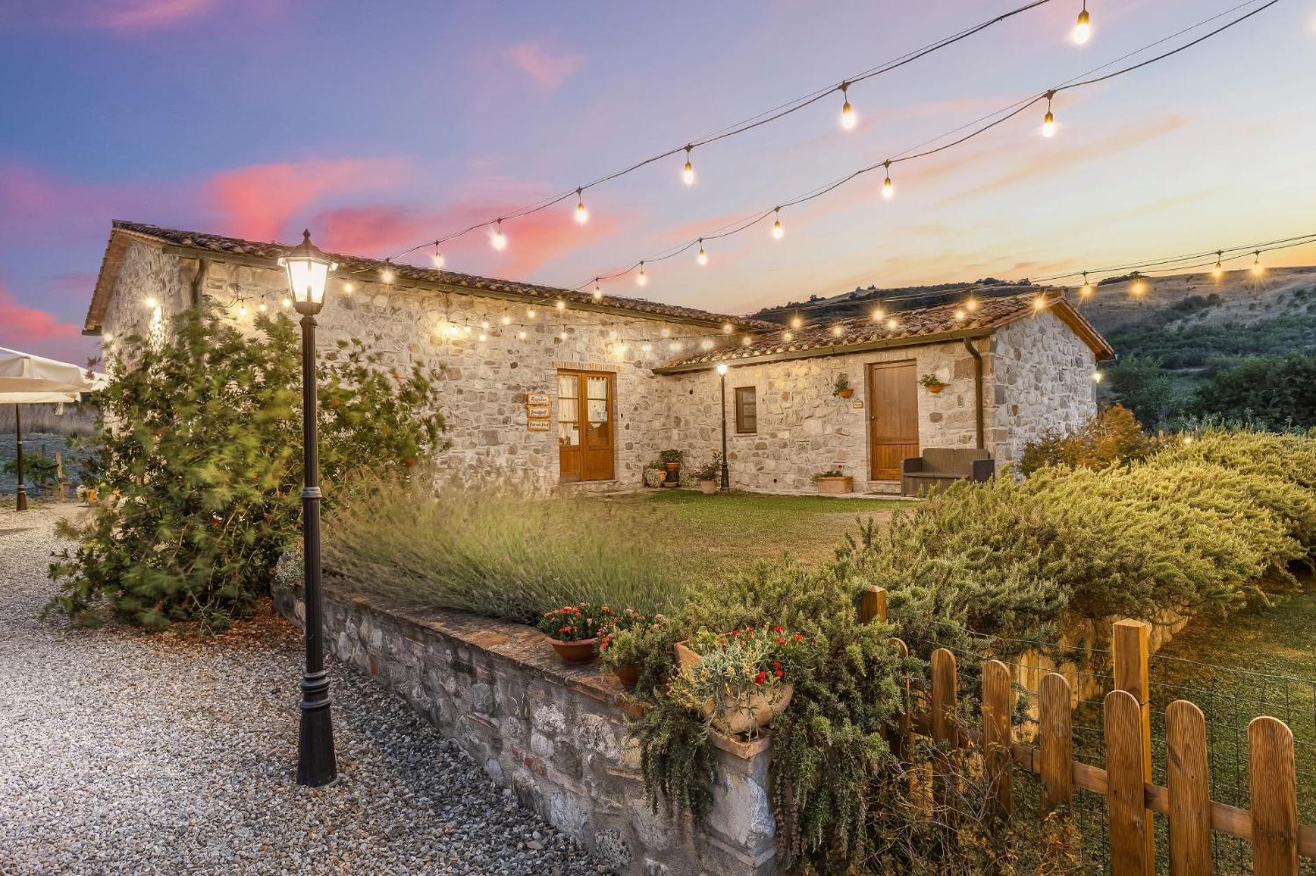 Agriturismo Podere San Giorgio Radicofani Exterior photo