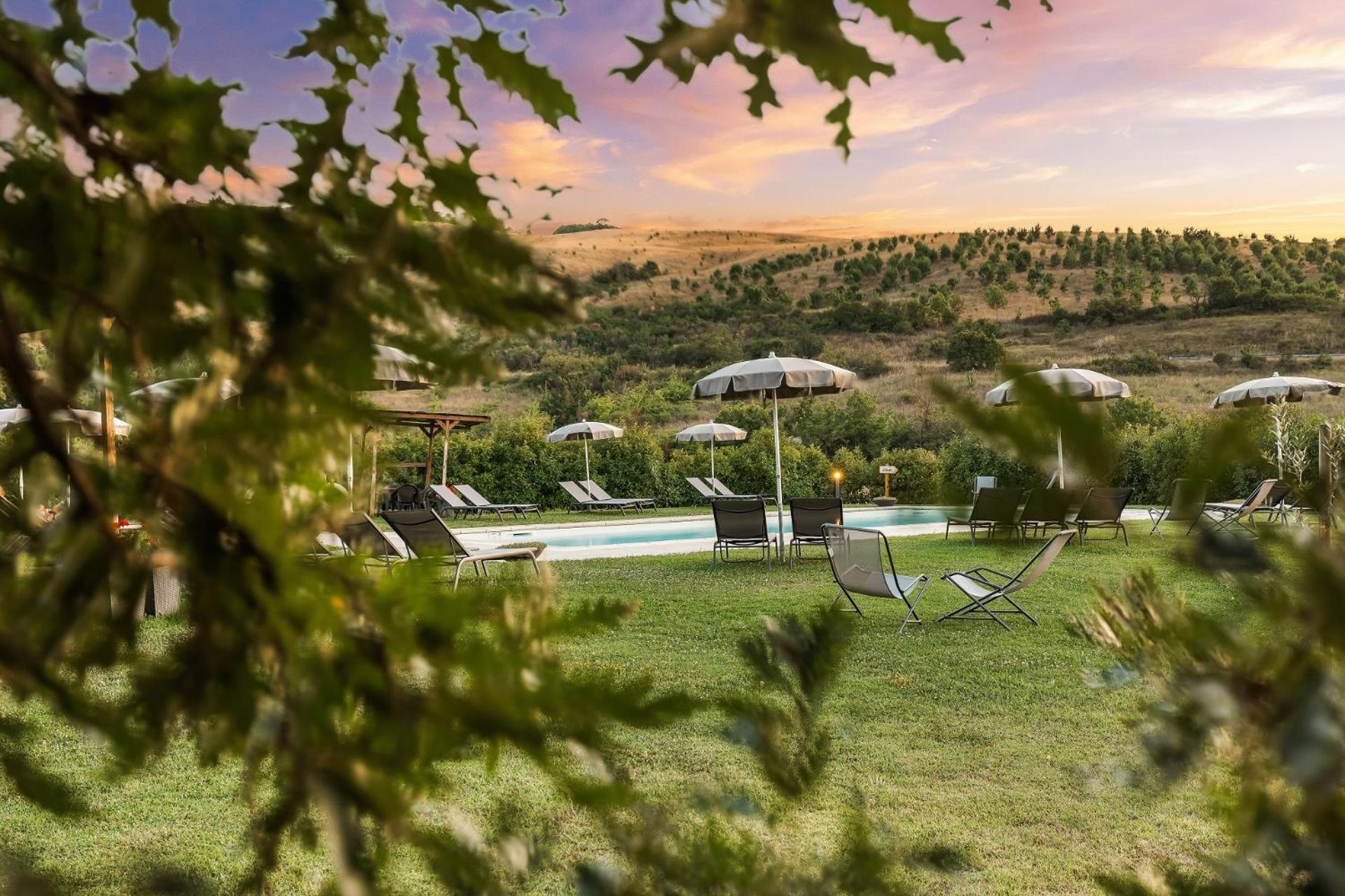 Agriturismo Podere San Giorgio Radicofani Exterior photo